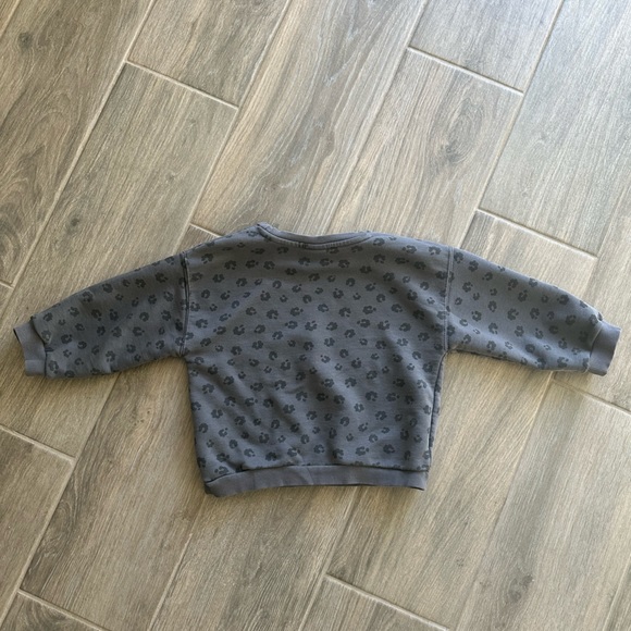 Girls Zara animal print sweatshirt 4-5 - Picture 2 of 3
